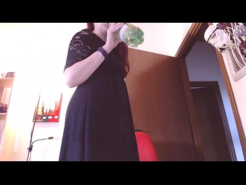 ❤️ Kirli ve tatlı külotları seven itaatkar bir köle bu videoyu izledikten sonra mastürbasyon yapmak zorunda kalıyor! ❤ Rus pornosu bizde